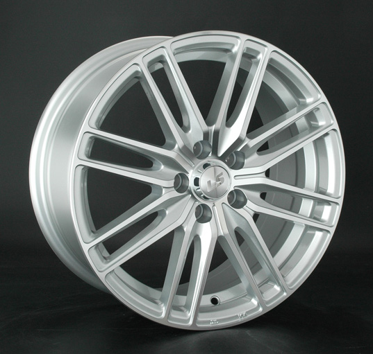LS 760 7.5x17 5x114.3 ET45 DIA73.1